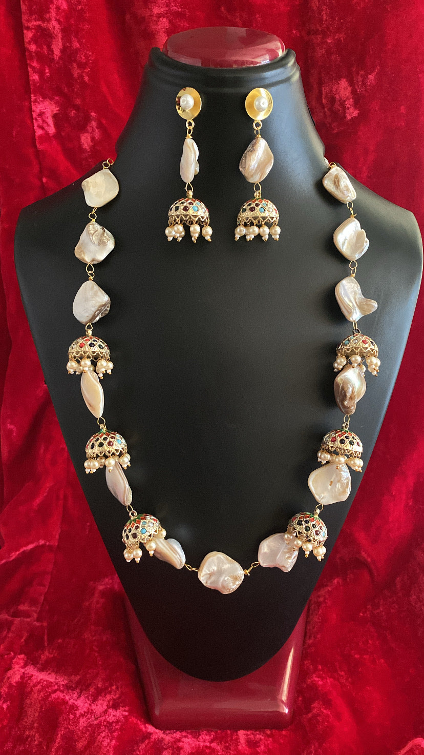 Swara Pendant Set