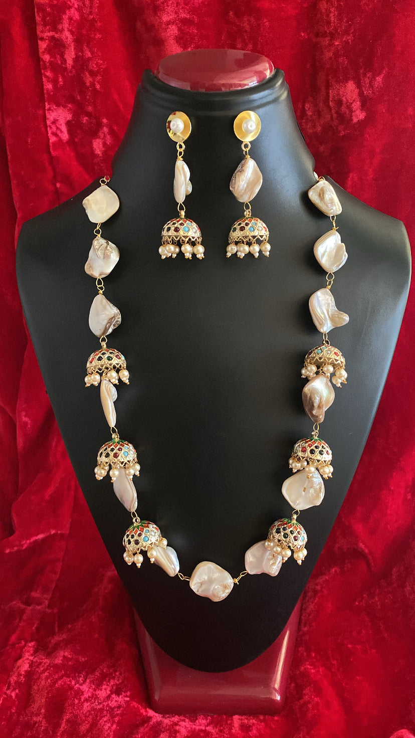 Swara Pendant Set