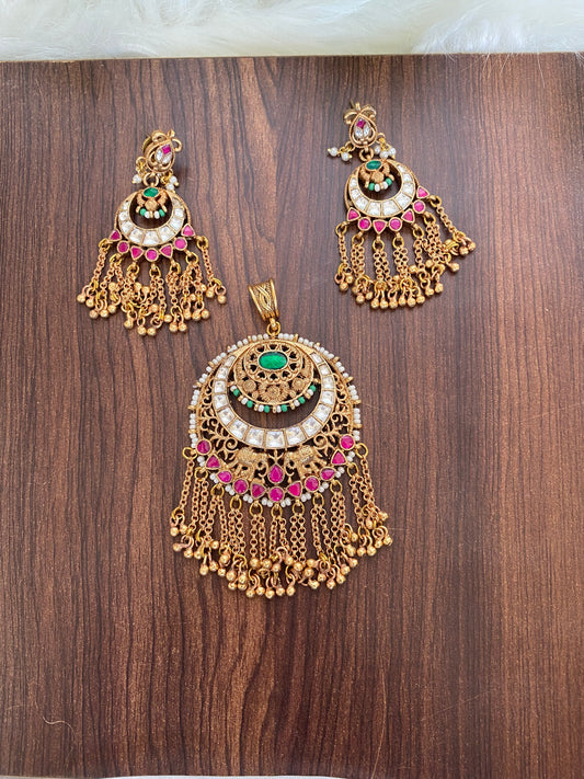 Noorika Jadau Pendant Set