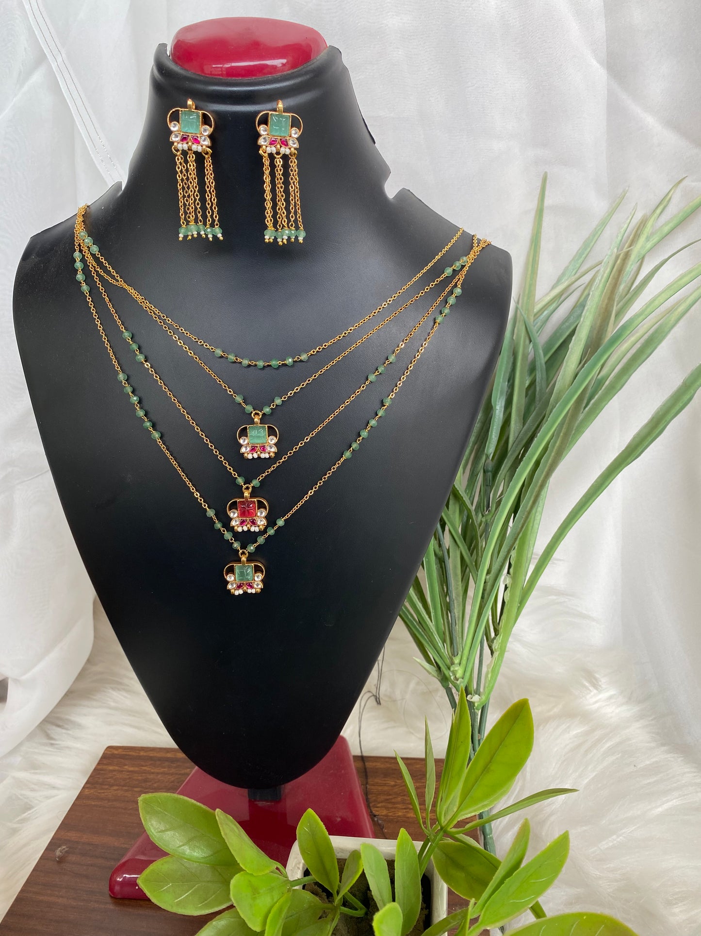 Sutrika Necklace