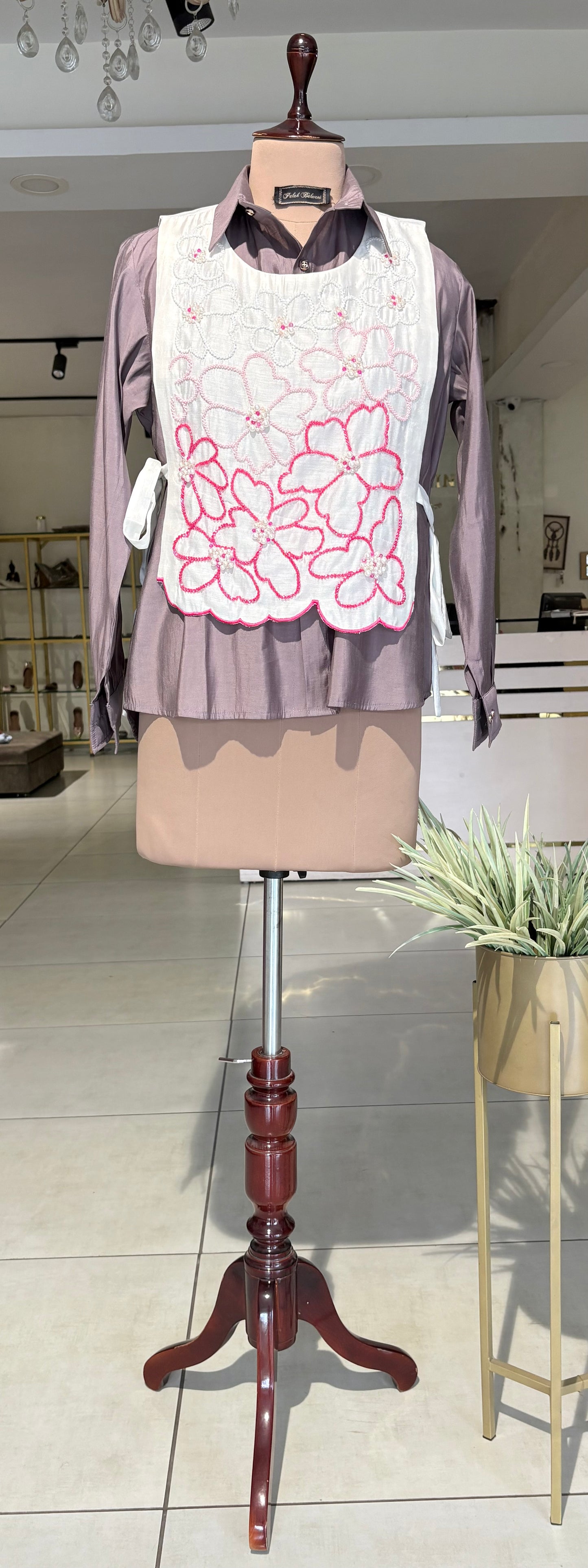 Bib handwork Top