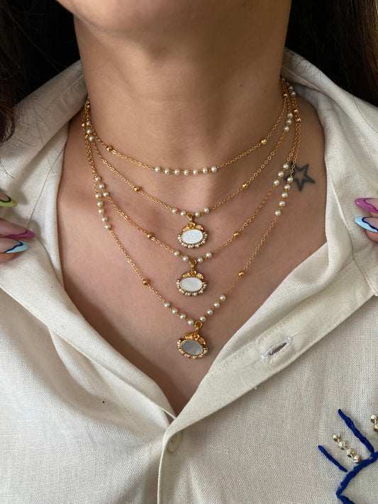 Layered MOP necklace set