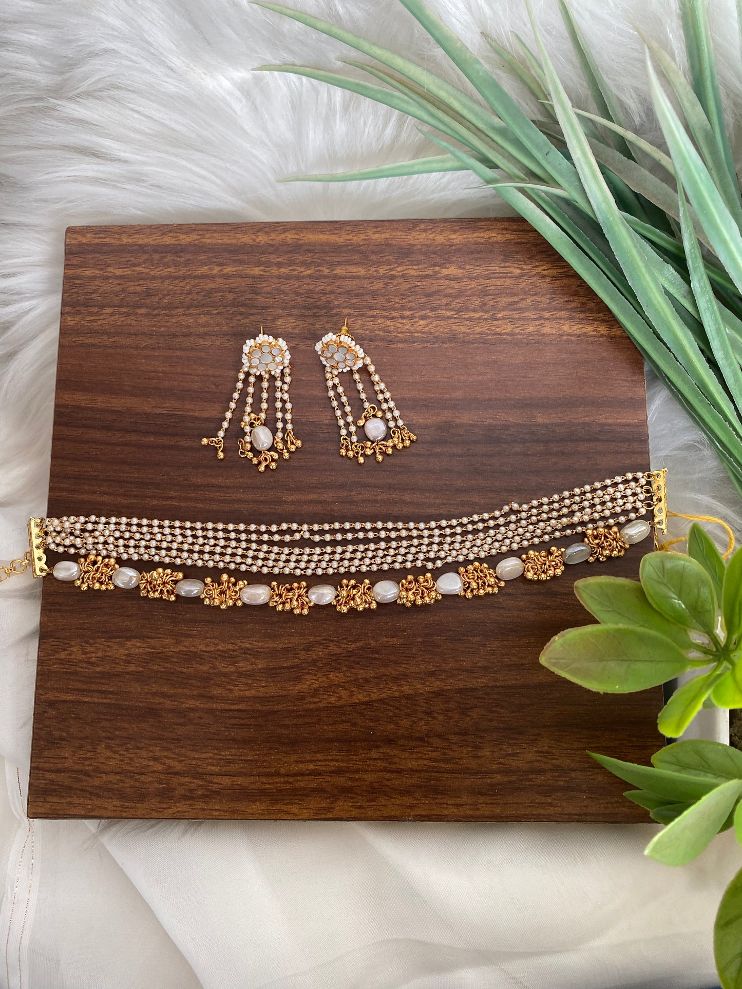 Indo Western Jadau Choker Set
