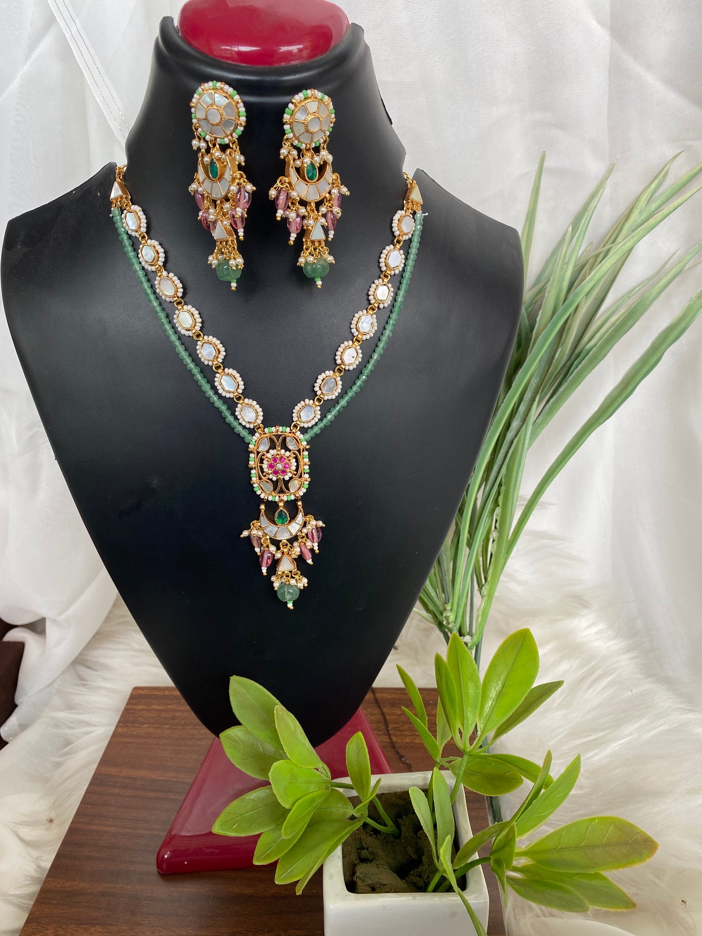 Pastel Rani Necklace Set