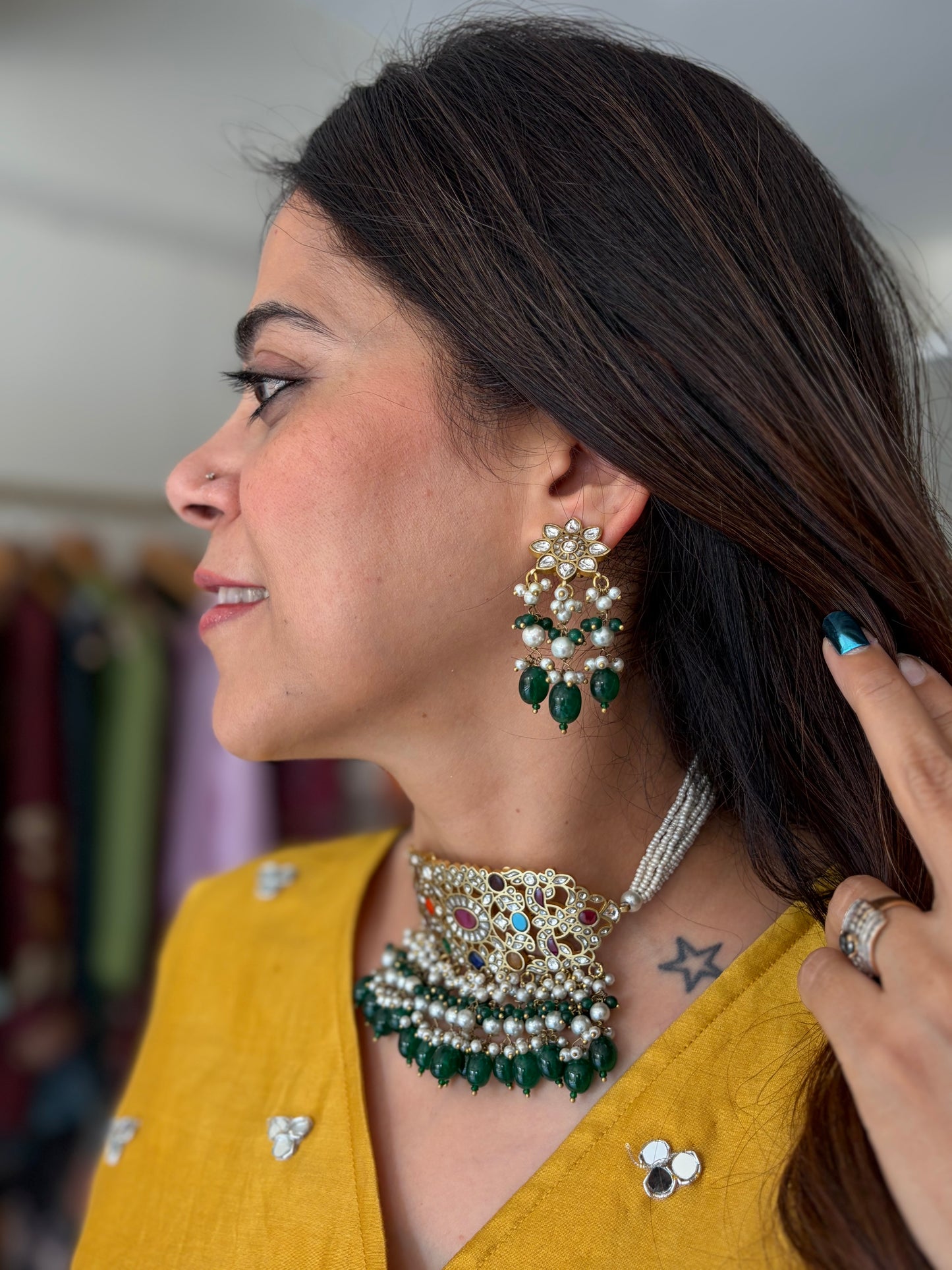 Navratan choker