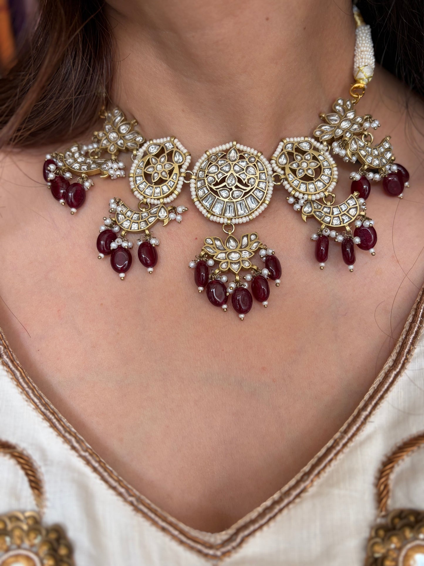 Chand ratna choker
