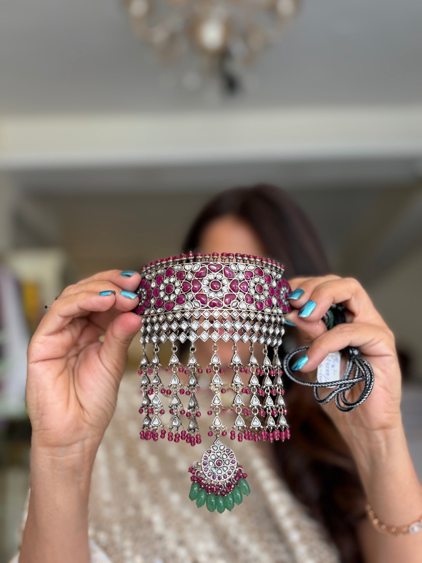 Devrika polki choker