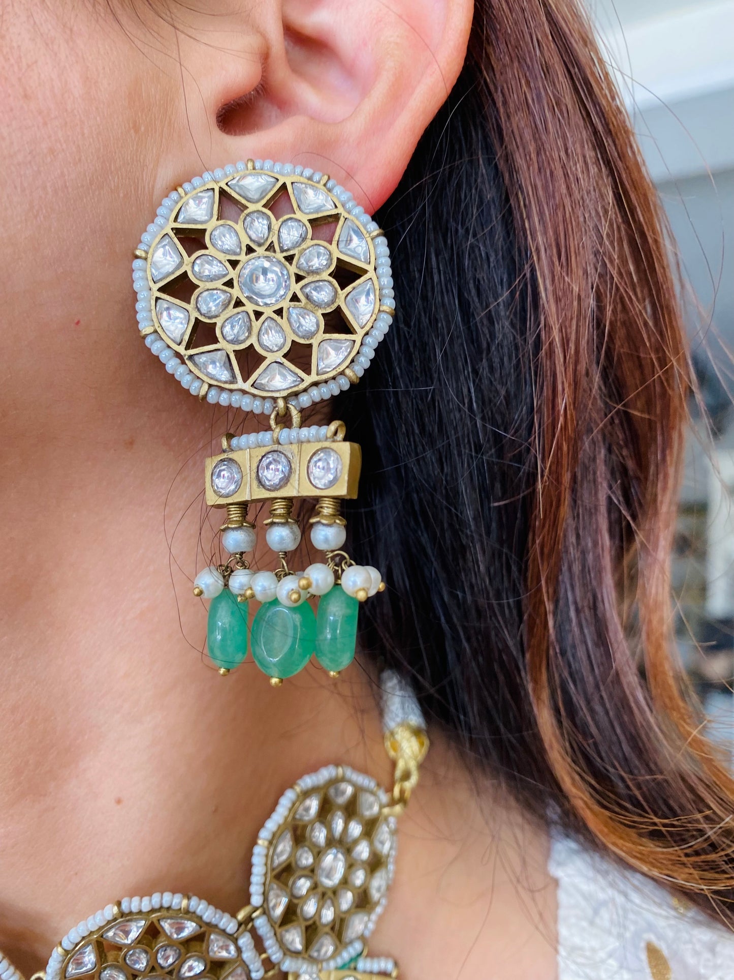 Precious stone necklace set