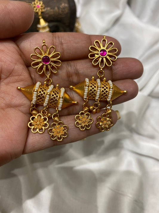 Jadau long necklace