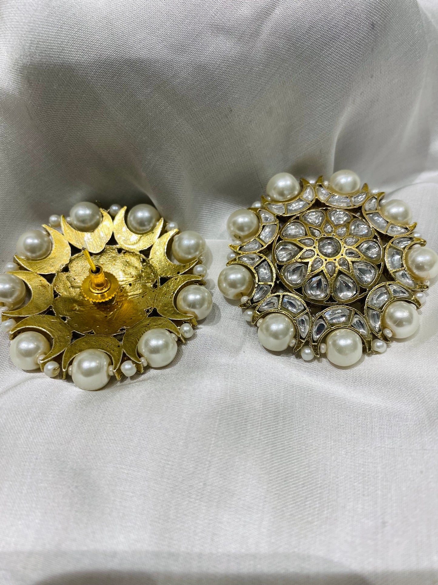 Noor jadau Studs