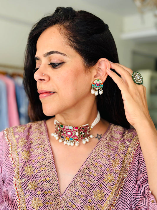 Navratan Noor Choker