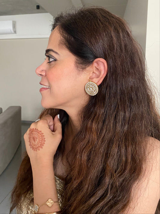 gulika studs