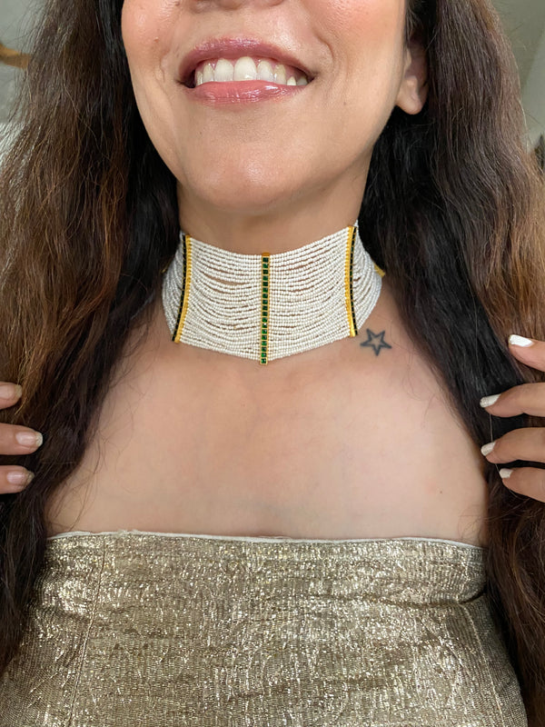 Akshara choker